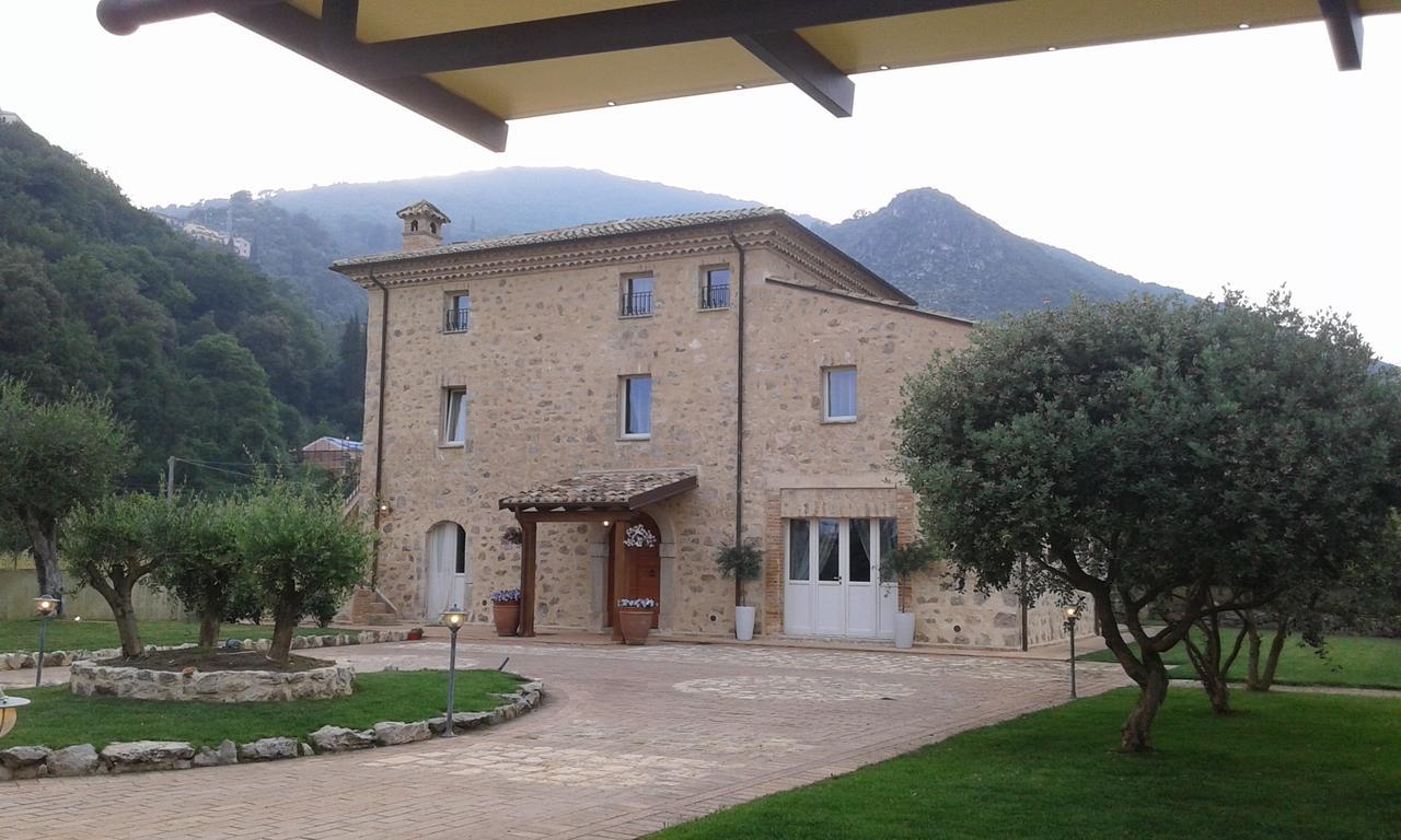 Aia Antica Bed & Breakfast Monte San Biagio Bagian luar foto